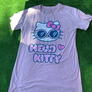 Sanrio Hello Kitty Pink Women's Sleep Shirt Nightgown Dress Size Large